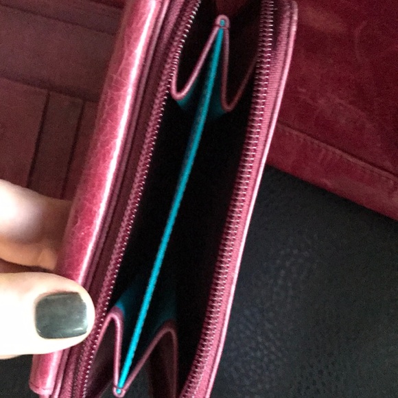 Leather Handbag with matching Wallet - Picture 8 of 8